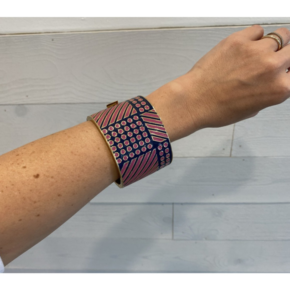 Banana Republic Bracelet Womens Navy Blue Pink Wide Cuff Bangle Fashion Jewelry - Picture 1 of 7